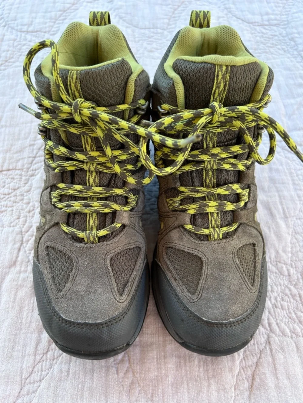 Kids Waterproof Lace-Up Trail Model Hiking Boots - sz 6